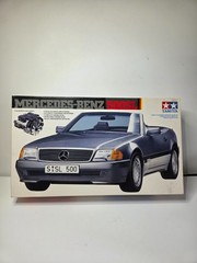Tamiya 1:24 Mercedes – Benz AMG 500SL 6.0-4V Model Kit