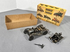 Vintage REVELL Model Car ‘Highway Pioneers’ 1909 Stanley Steamer Box w/ Model T