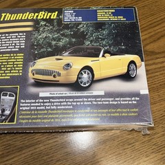Revell 1:25 New 2000 Ford Thunderbird Convertible Snap Together Model Kit NOS