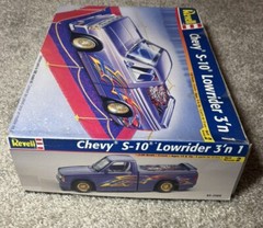 Revell 2569 1/25 Scale Chevy S-10 Lowrider Pickup 3’n1 Plastic Model Kit