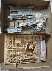 Very Old HUBLEY 1/20 Scale 1912 MODEL T DEPOT HACK Unassembled Model Kit