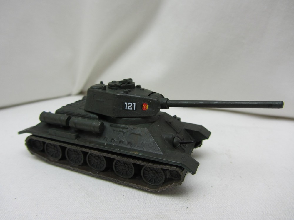 ROCO MINITANKS DBGM #161 East German Army T-34/85 Tank Long Barrel 1/87 HO