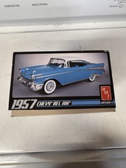 AMT 1957 Chevy Bel Air Model Car Scale 1:25 – No Instructions