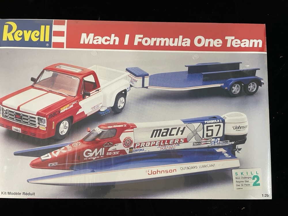 Revell Mach 1 Formula One Team #7240 Model Kit 1/25 NOS Factory Sealed