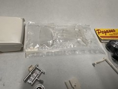 UNBUILT 1966 Lincoln Continental 1/25 AMT Vintage