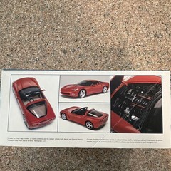 Revell 2005 Chevrolet Corvette C6 1:25 Plastic Model Kit Skill 2 Easy