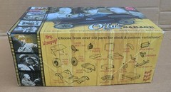 AMT 3 Stooges Oily’s Garage Model T Ford NO DIORAMA Parts Sea1ed 1:25 Kit 1012