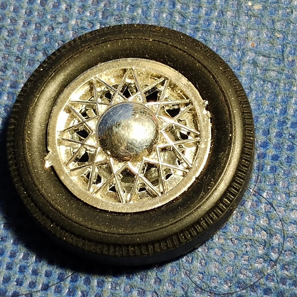 🌟 Wire Wheel & Tire 1:25 or 1:24 Scale 1000s Model Car Parts 4 Sale