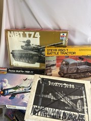 Lot of 4 Vintage Military Model Kits 1/35 MBT T74