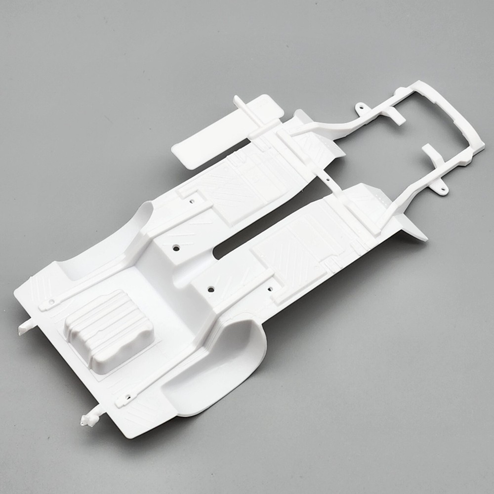 Revell 1/24 70 Dodge Challenger T/A 85-2596 Parts Kit Bash Chassis Frame
