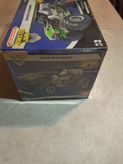 A10B AMT Ertl Monster Jam Grave Digger 1/25 Model Kit 38215 Factory Sealed