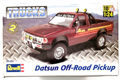 Revell Datsun Off Road 4×4 Pickup Truck 1/24 Model Kit 4321 Open Box loose parts