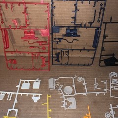 Vintage Lot Of Plastic Model Car Parts And Pieces (Lot515JY)