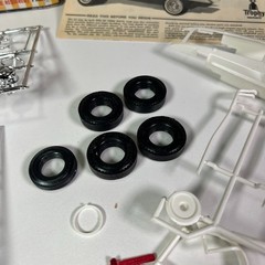 Vintage Surf Rod Street Rod AMT Model Car Kit 1/25 Scale – Incomplete
