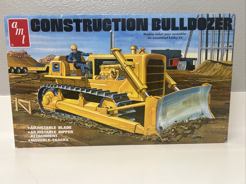 New 1/25 Amt Construction Bulldozer Plastic Model Kit #AMT1086/06