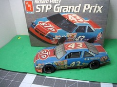 AMT Ertl 6728 1/25 Richard Petty’s #43 STP Pontiac Grand Prix Built up Nicely
