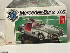 AMT T412, 1955 Mercedes Benz 300SL Gullwing Model Kit with Box