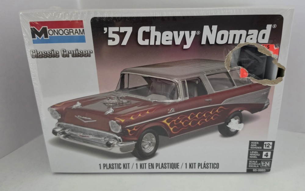 Monogram ’57 Chevy Nomad Classic Cruiser 1:24 Scale Model Car Kit Sealed NEW