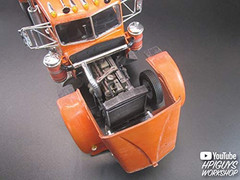 Round 2 Unknown Kenworth/Challenge Transit Cement Mixer 1:25 Scale Model Kit (1