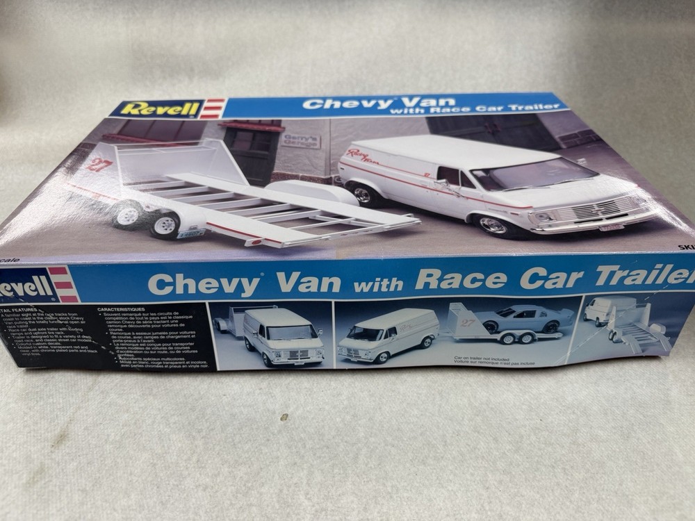 Revell 85-7250 Chevy Van with Race Car Trailer White NEW SEALED BAGS Model Kit