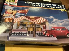1 24 scale model parts Hi way Scenes 37 Ford Frame And Crossmember Only