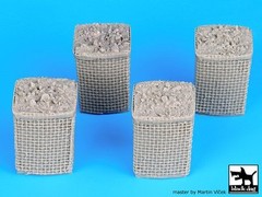 Black Dog 1/35 Sandbag Armored Wall No.2 Concertainer (Hesco Bastion) D35016