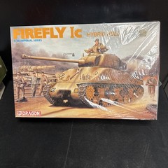 Dragon 9037 1/35 Sherman Firefly IC Hybrid Hull Tank Kit