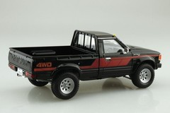 Aoshima 1/24 Scale Model Car Kit Nissan 720 Datsun Truck Lift-up Custom ’82