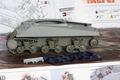 1/35 QuickWheel QW-260 Sherman (VVSS susp.) with resin skids – RFM RM-5038
