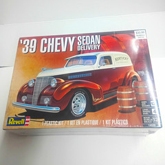 Revell ’39 Chevy Sedan Delivery 1:24 Plastic Car Model Kit 14529 Level 4 SEALED