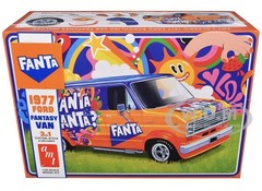 AMT 1471 1977 Ford Custom Van Fanta