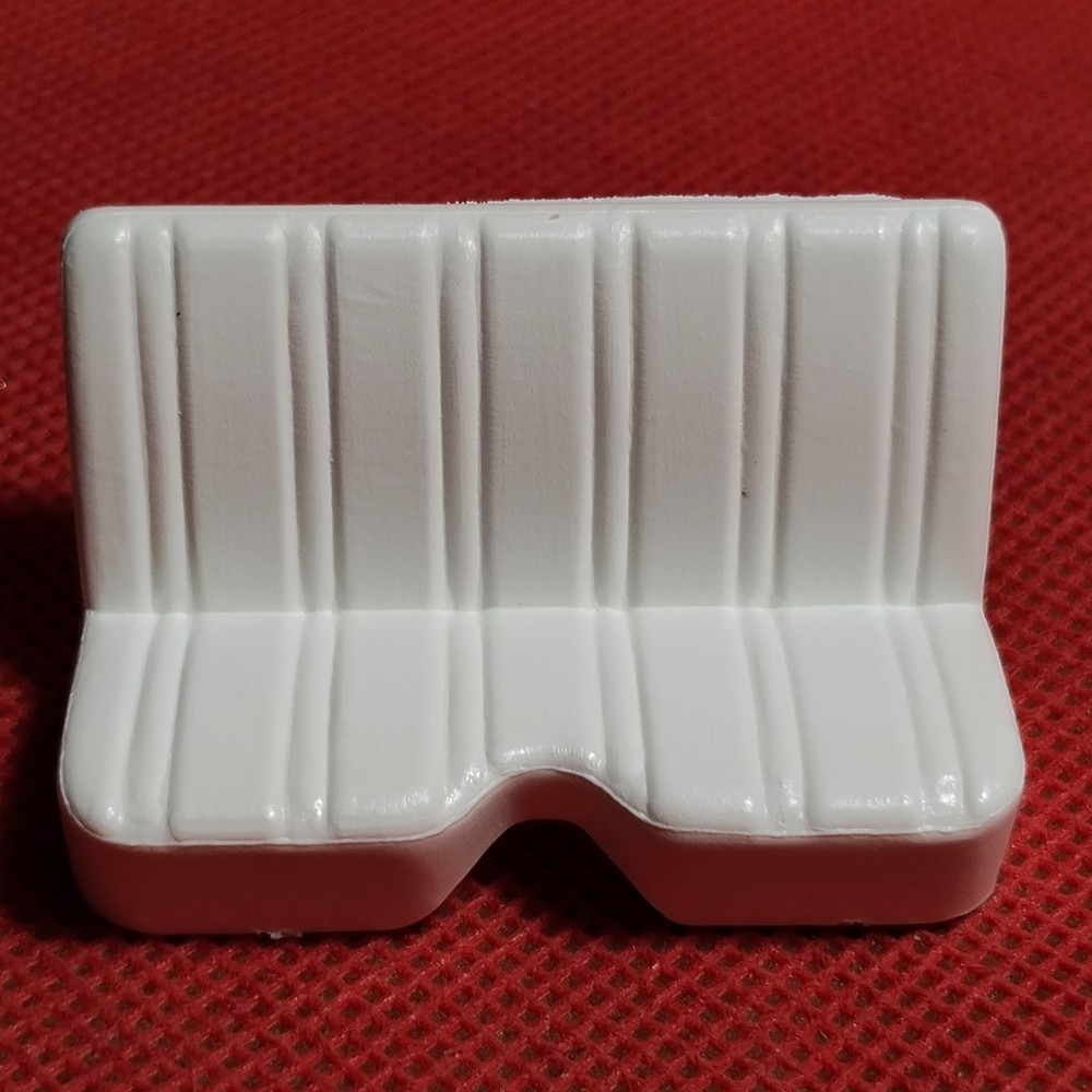 Bench Seat Ford Courier Pickup 1:25 Scale Model Car Part AMT