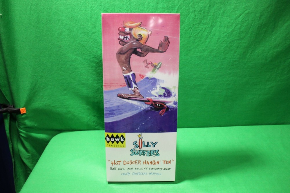 Hawk 16011 Silly Surfers “Hot Dogger Hangin’ Ten” model kit New sealed box