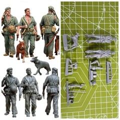 1: 35 Die Casting Resin Model Assembly Kit Model 2-person Grey Model