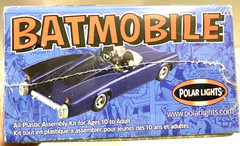 1:25 POLAR LIGHTS – DC COMICS BATMOBILE BATMAN WHITE LIGHTNING 6901
