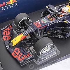 Minichamps RB16B Verstappen 1/18 French GP 2021 Winner Model Japan