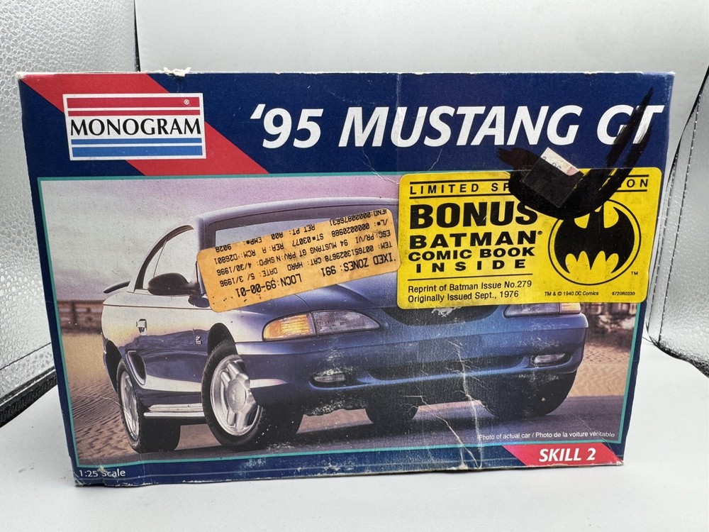 Monogram 1995 Ford Mustang GT 1/25 Model Kit 2967 Skill 2 Open Box Unstarted