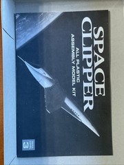 Space Clipper – Unassembled Plastic Spacecraft Kit#2001-2