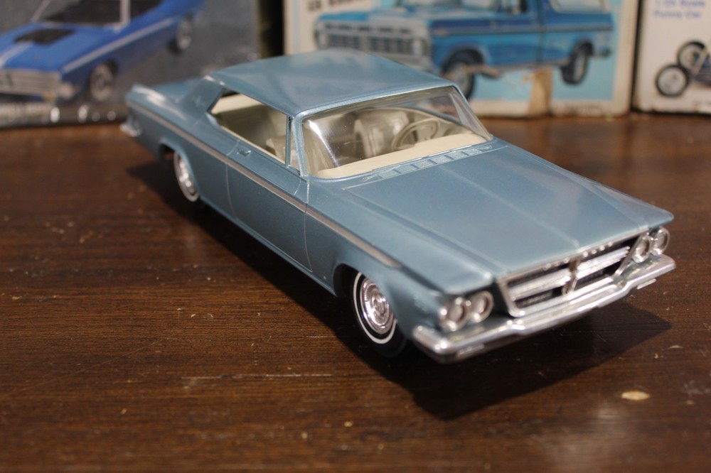 Jo-han 1964 Chrysler 300 Torsion Bar Promo 1/25