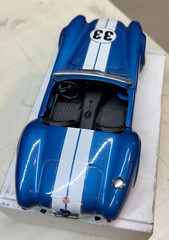 Revell Shelby Cobra 427 Racing 1/24 Blue/ White Stripes #33 no side pipes