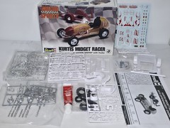 Revell Kurtis Midget Racer Powered By Offenhauser W/Trailer Kit #85-4267 Open