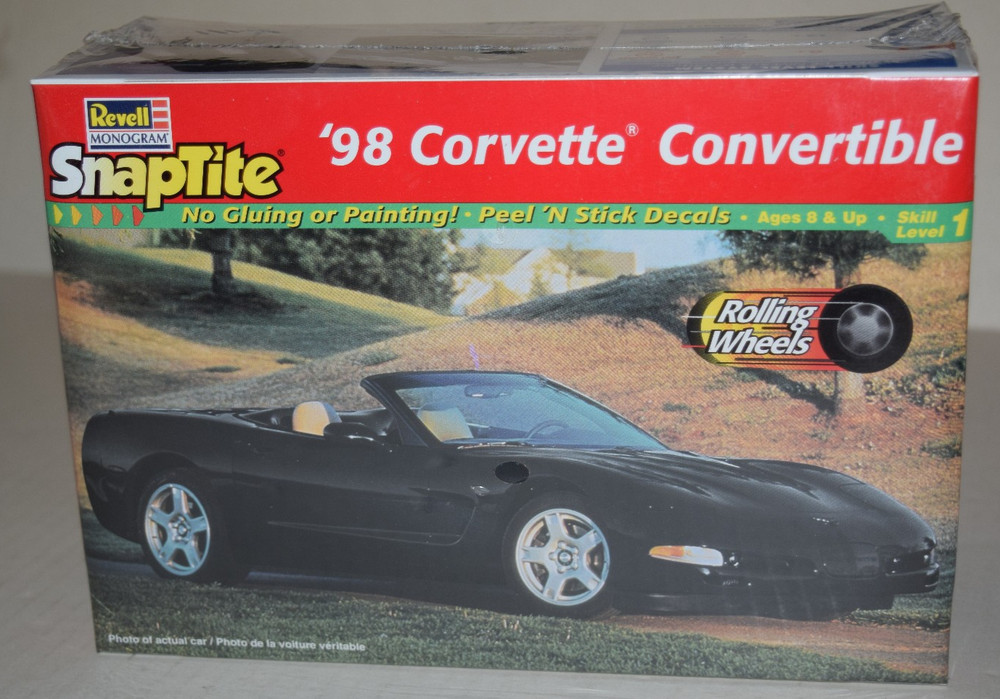 Revell 98 Corvette Convertible SnapTite 1:25 Model Kit Rolling Wheels New