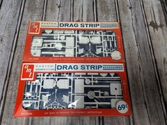 2 AMT Custom Competition Drag Strip Accesories Plastic Model Kits 1:25 Scale