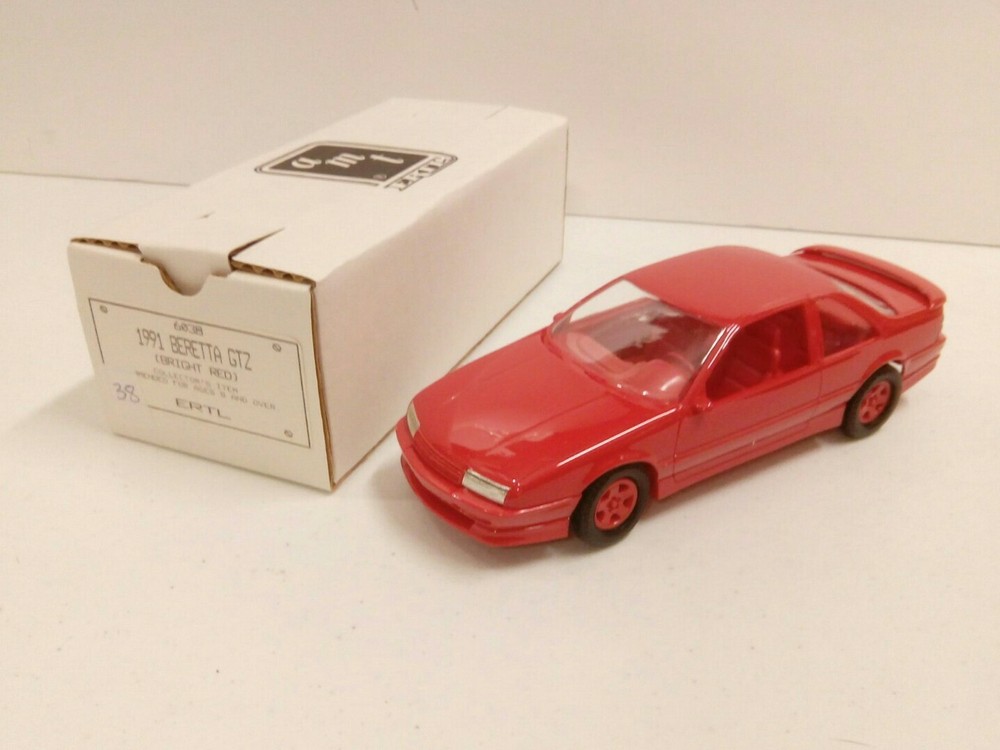 1991 CHEVY BERETTA GTZ BRIGHT RED PROMO ERTL CAR AMT NIB 6038 GENERAL MOTORS GM