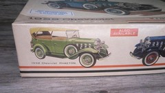 Hubley Metal model car kit 1932 Chevrolet Coupe No. 4869 w/ instructions Z125