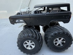 4 Vintage MONSTER TRUCK Model Truck Junk Yard Plastic Scale