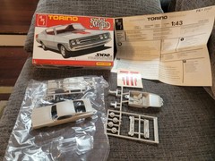 AMT MATCHBOX STREET MAGIC FORD TORINO MODEL KIT SNAP FIT 1:43 Unbuilt