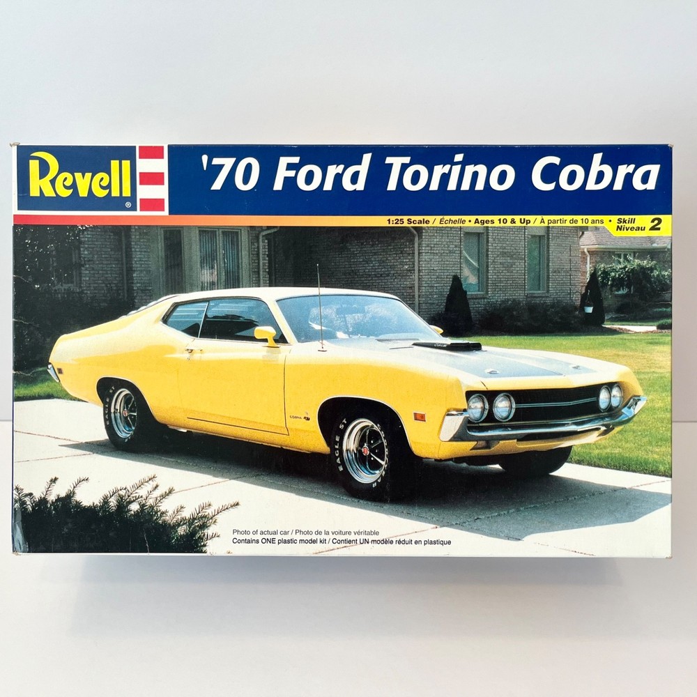 Revell 1:25 1970 Ford Torino Cobra Model Car Kit #85-2353 -OPEN BOX