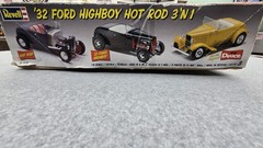 1932 Revell Ford Hot Rod Model Kit 1/8 Highboy Flathead 3 In 1 “Big Deuce”