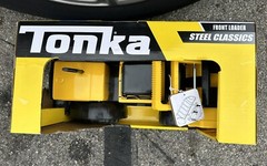 Tonka Steel Classics – Front Loader *BRAND NEW & SEALED*